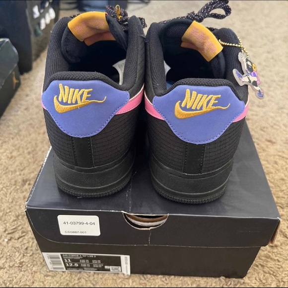 nike air force 1 lv8 black flamingo